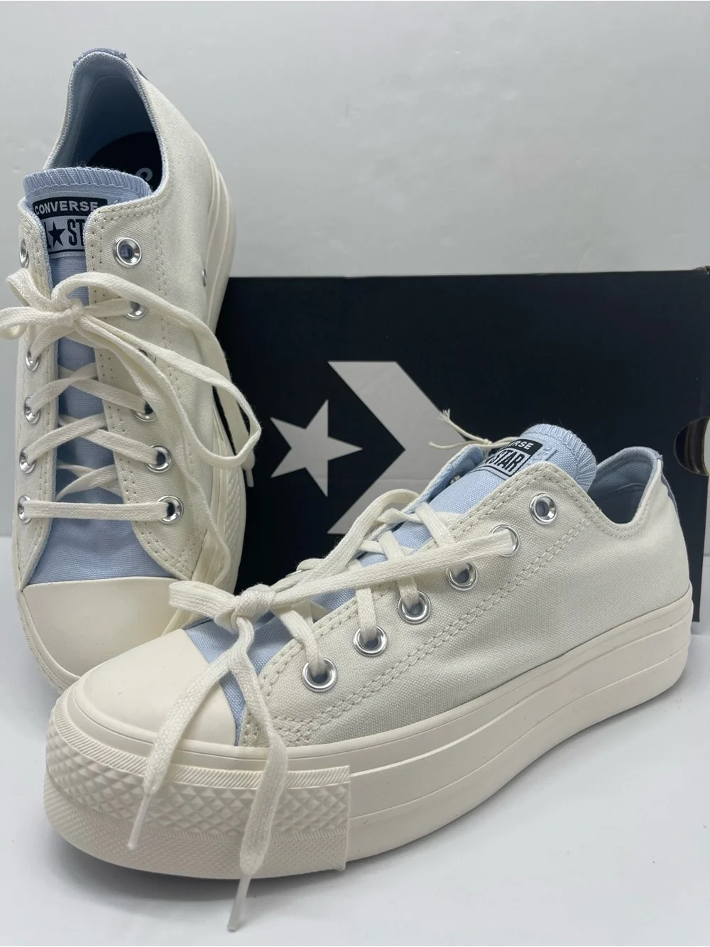 Converse CTAS LIFT OX EGRET/EGRET/BLUE SUPER-MOON Low Top Platform Sneakers